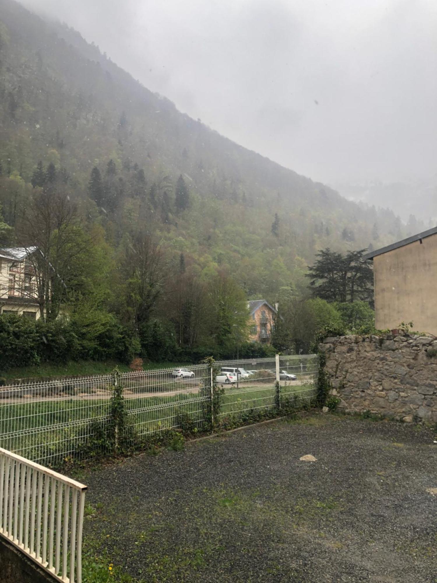 Agreable 4 Personnes Rdc 5min A Pieds Du Centre, Des Remontees Et Des Thermes Apartment *