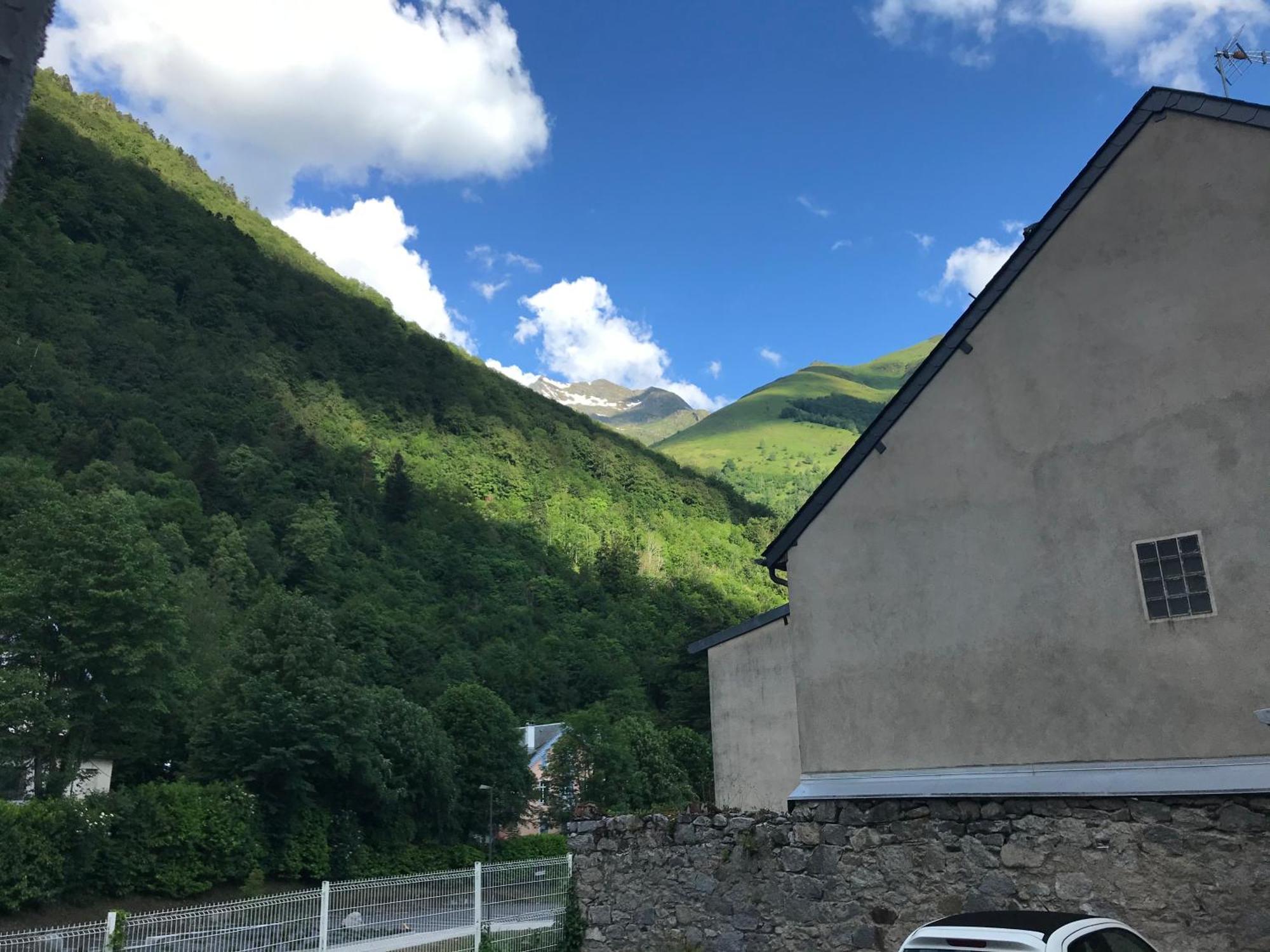 Agreable 4 Personnes Rdc 5min A Pieds Du Centre, Des Remontees Et Des Thermes Apartment *